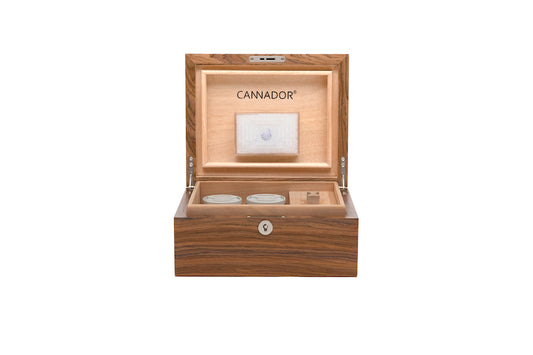 4-strain with nook cannabis humidor