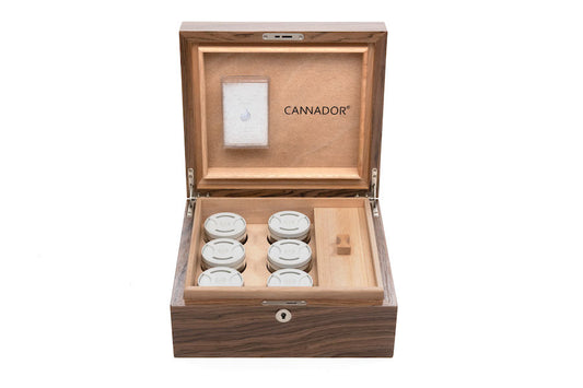 6-strain with nook cannador cannabis humidor